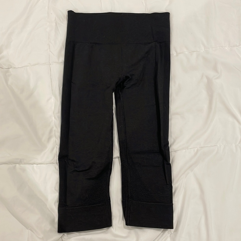 Cropped Wunder Under Leggings